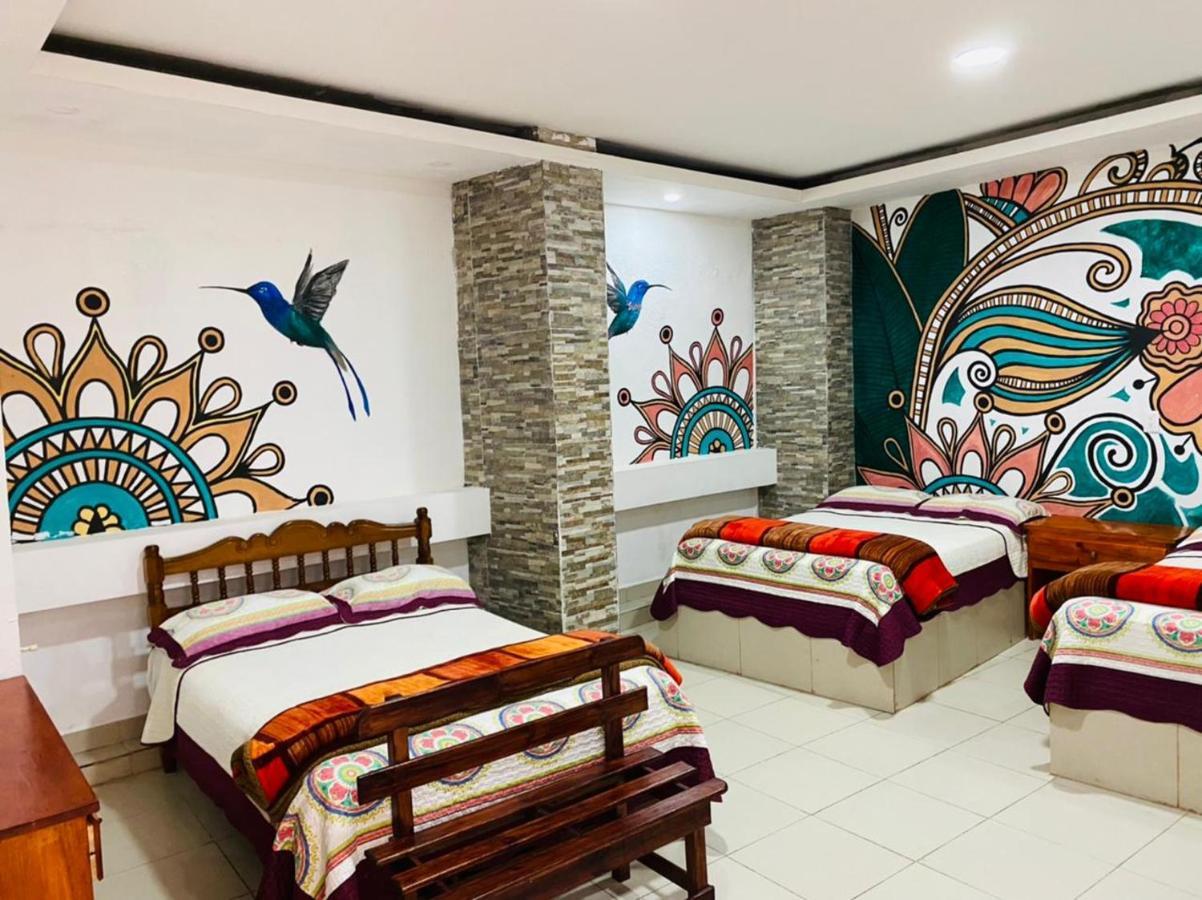 K&M Hotel Сілітла Екстер'єр фото